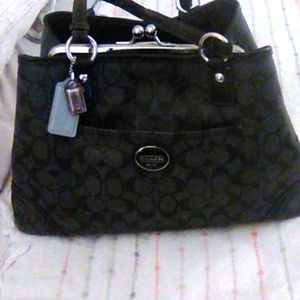 Authentic Coach shoulder bag